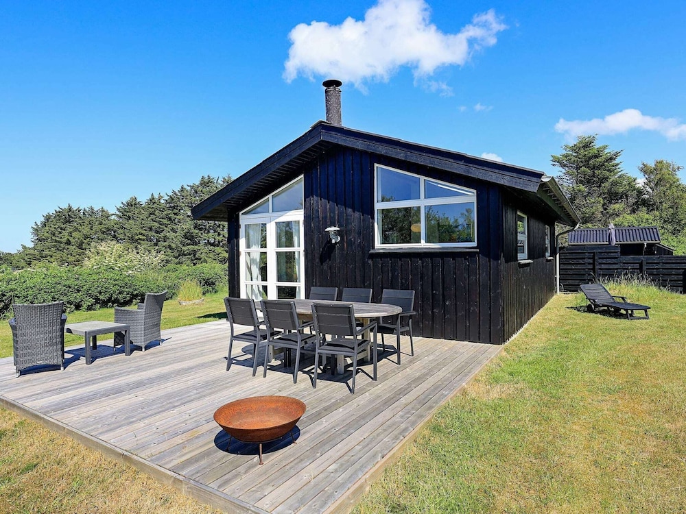 6 Person Holiday Home in Hirtshals-by Traum