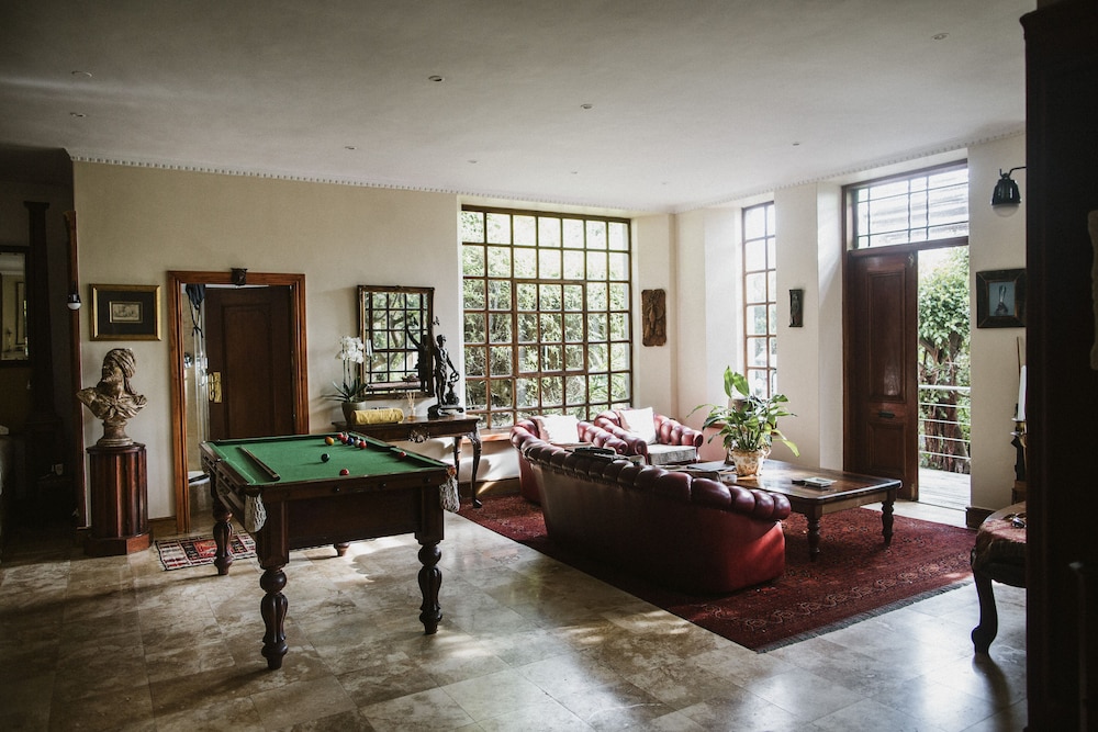 lounge