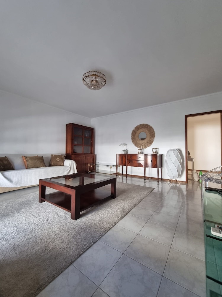 Central Faro Luxury Flat 3 Balconies