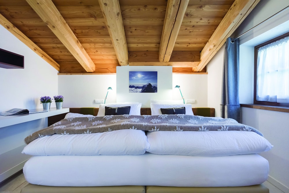 4478 Mountain Lodge