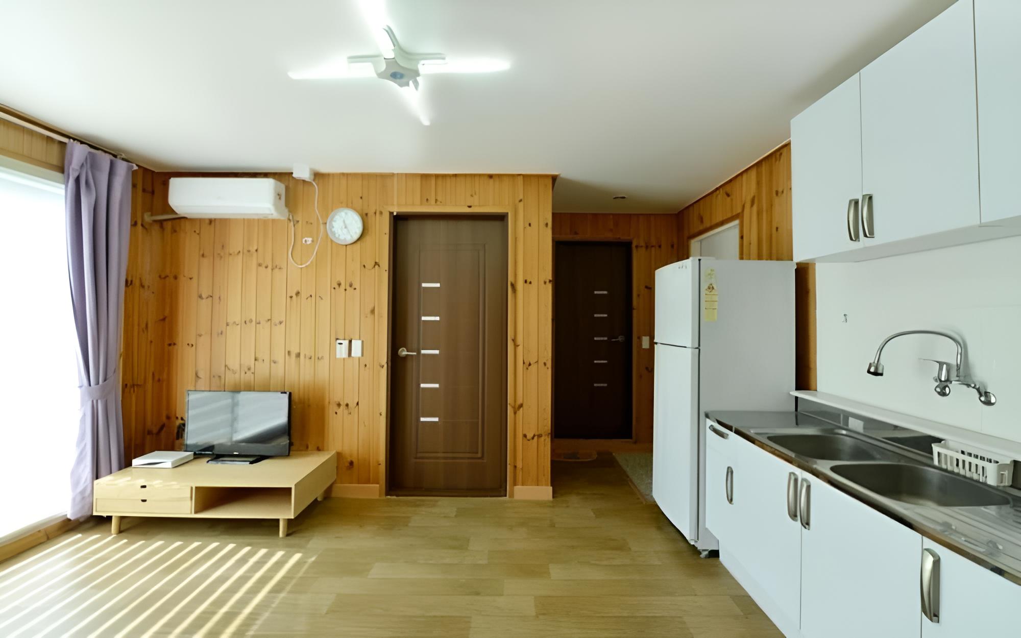 Yeoncheon Pool Kids Spa Pension view 2