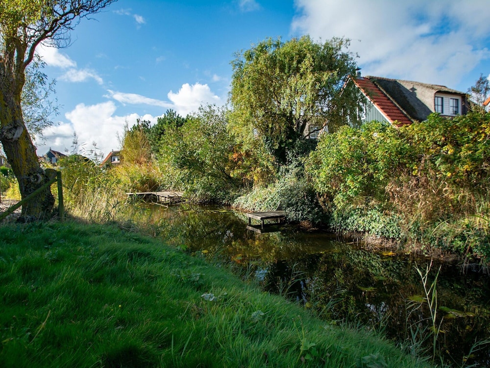 Amicable Villa With Whirlpool
