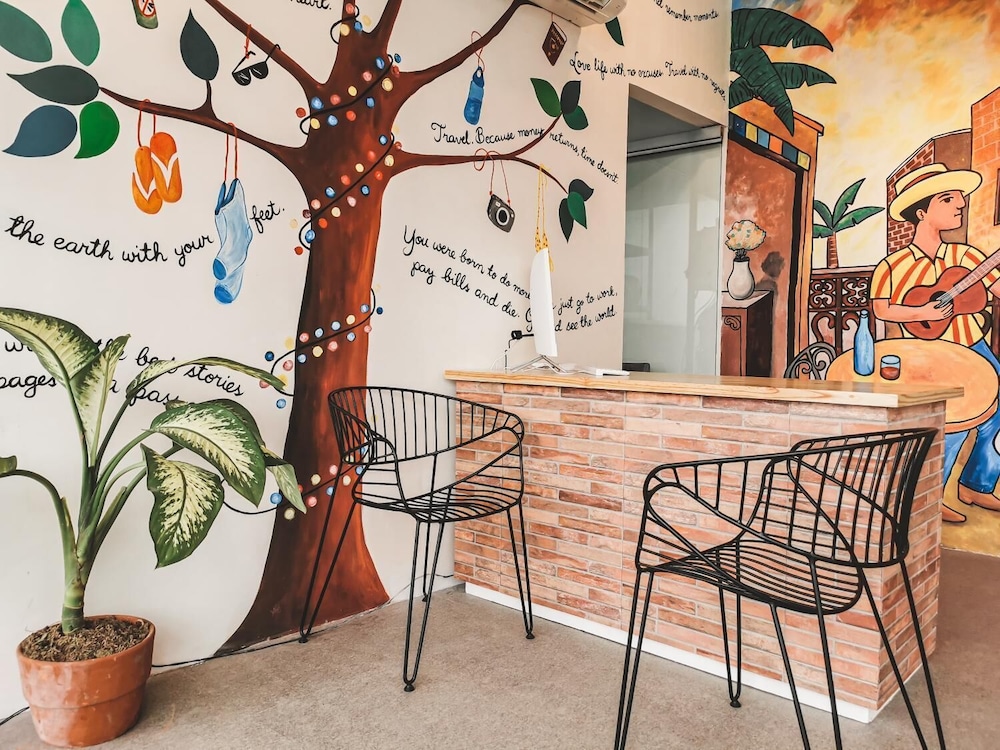 Murals Sleepbox Capsule Hostel - Adults Only view 2