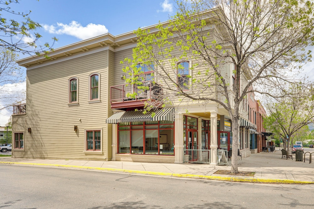 Near Trail: Dtwn Eagle Ranch Condo w/ Balcony view 5