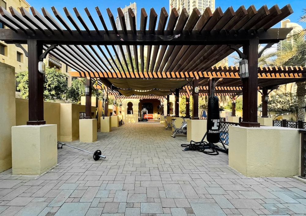 Lux 2B in Oldtown in of DT by Bnbme Homes