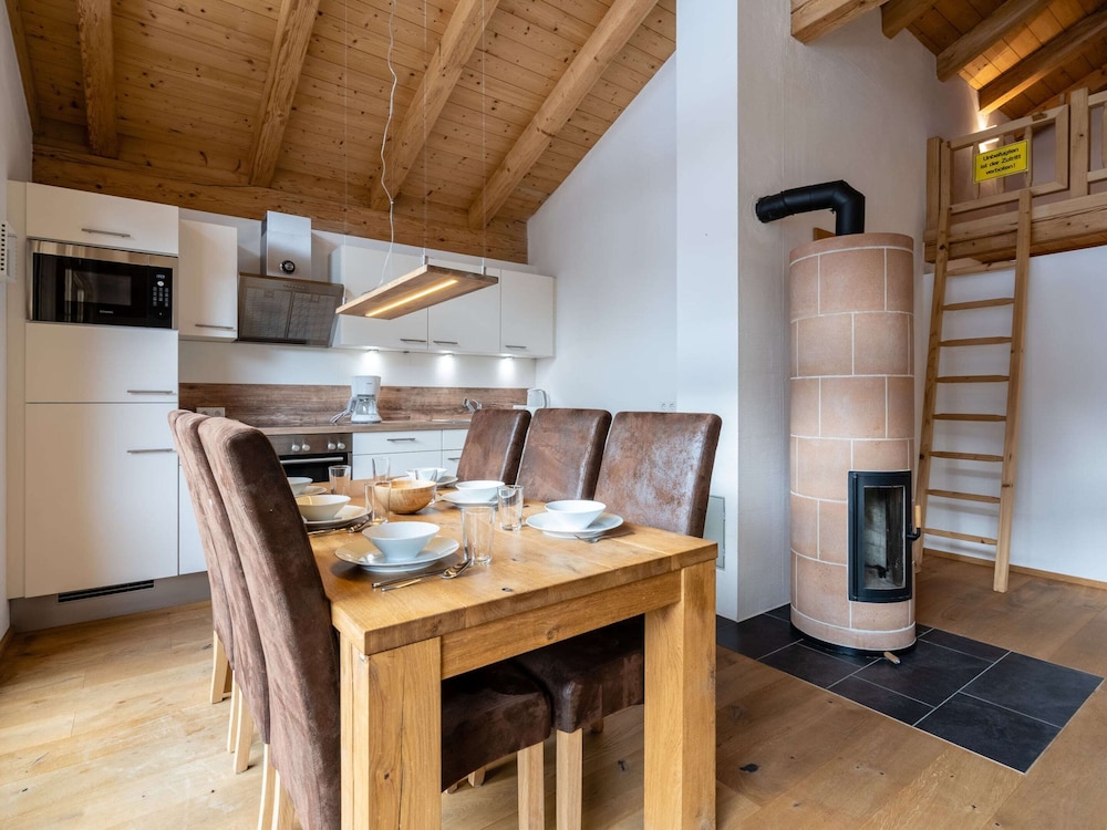 Quaint Chalet in Wald im Pinzgau with Garden near Ski Slopes view 3
