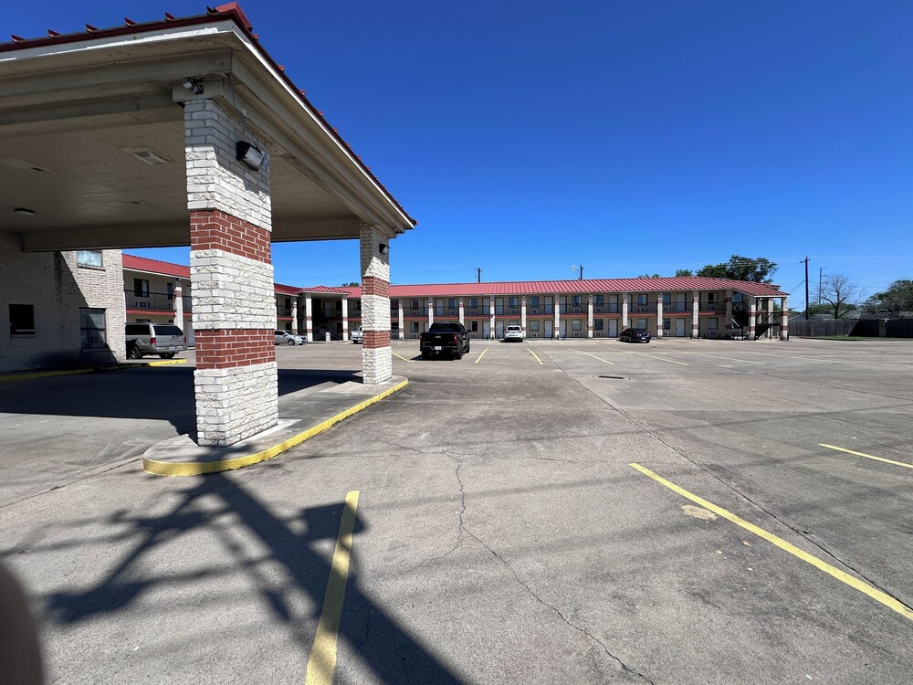 Cameron Inn & suites