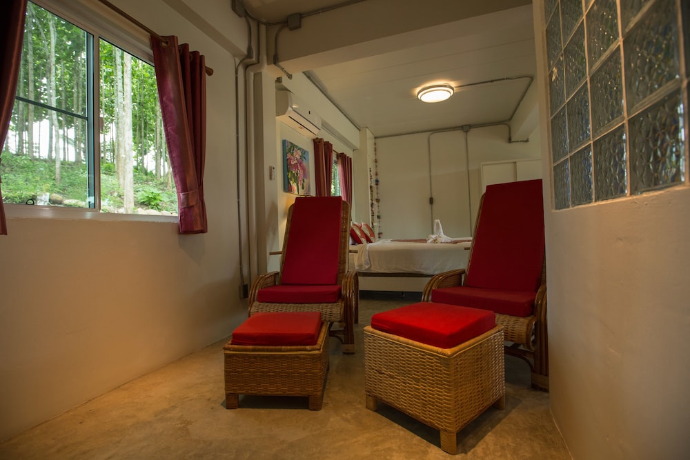 Nan De Panna Riverside Homestay