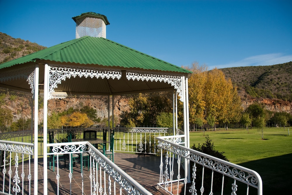 Old Mill Lodge, Working Ostrich Farm & Restaurant, Oudtshoorn