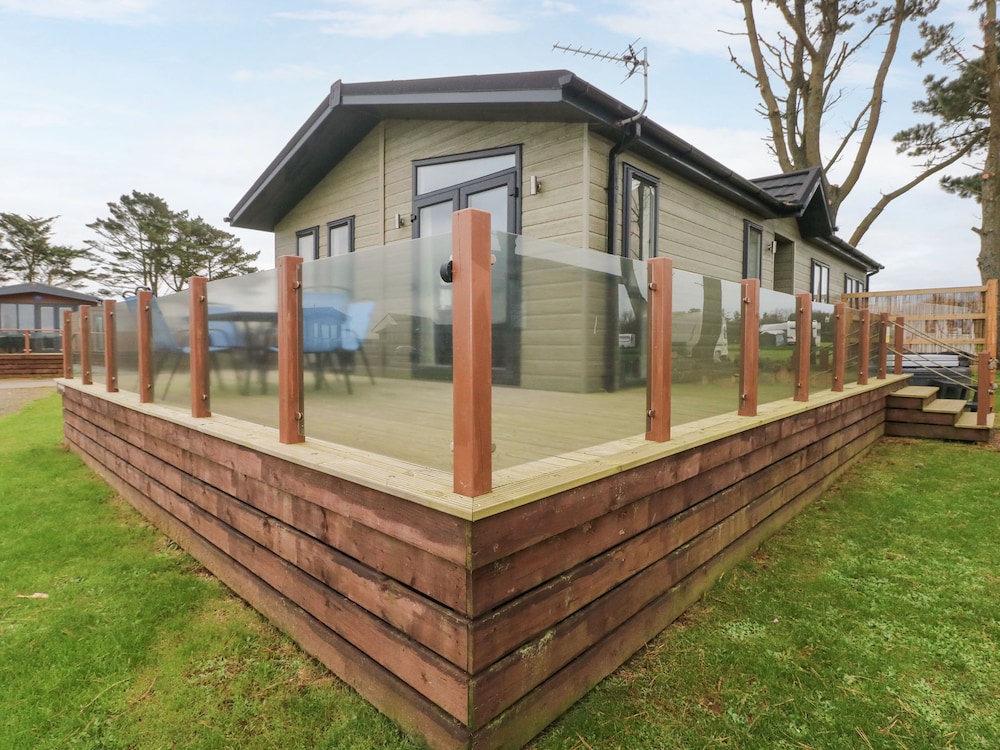 Driftwood Lodge