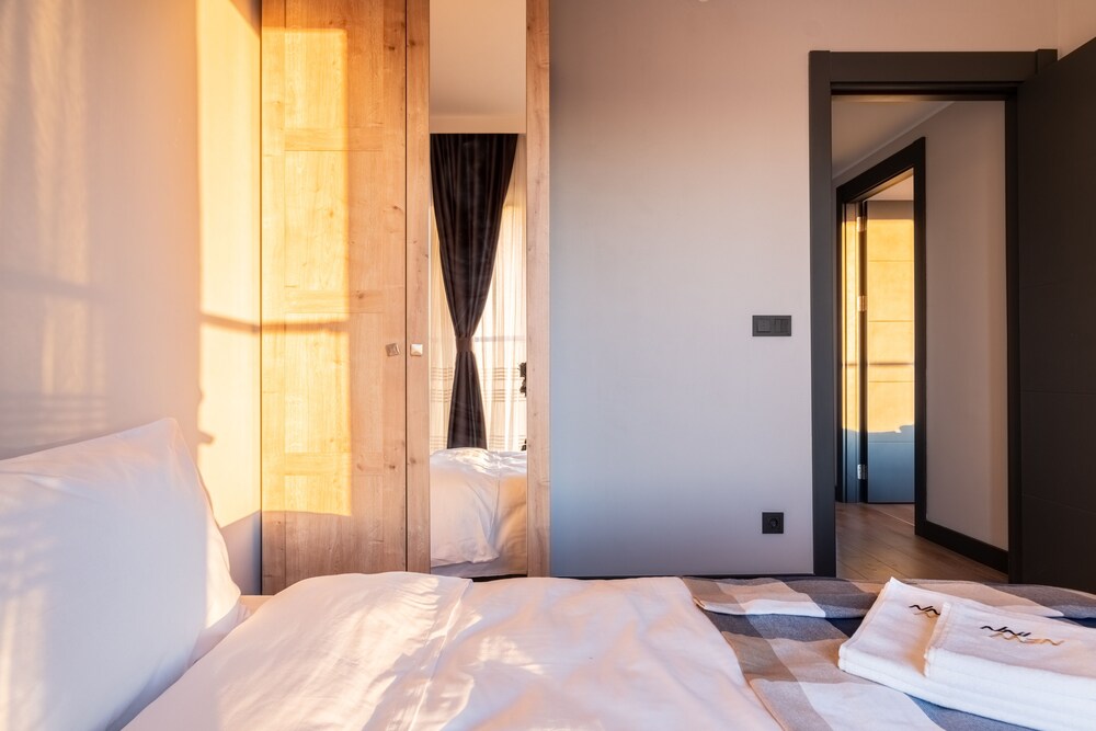 Imperium No. 1 Residence by NewInn