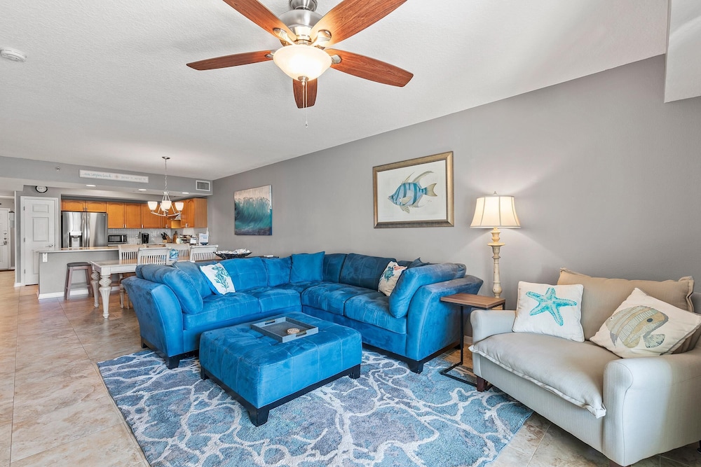 Oceanwalk 3-304