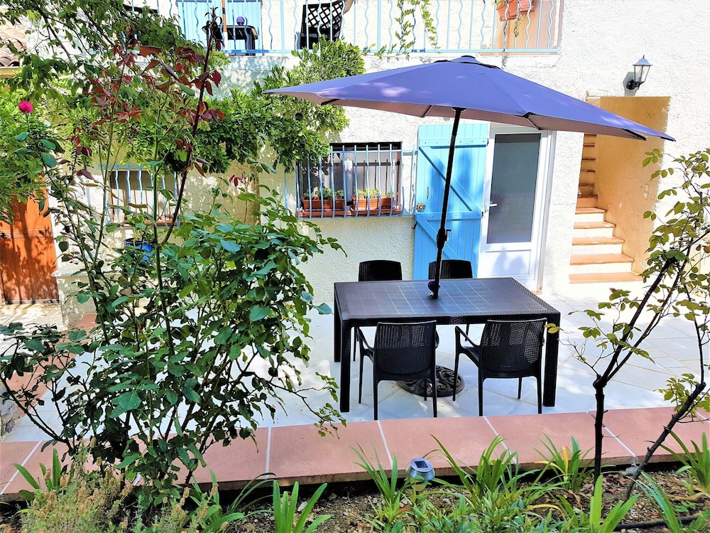 B&B With Charm - Quiet With Kitchen & sw Pool
