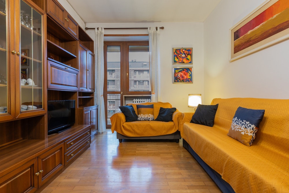 Adriano Apartment by Wonderful Italy