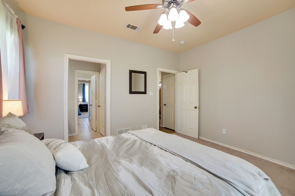 2 Mi to Lake Lavon: Countryside Retreat on 6 Acres