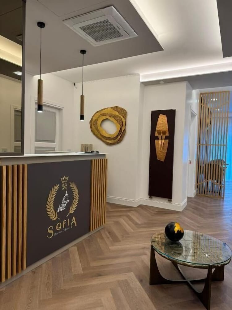 Sofia Ultra Suite Collection