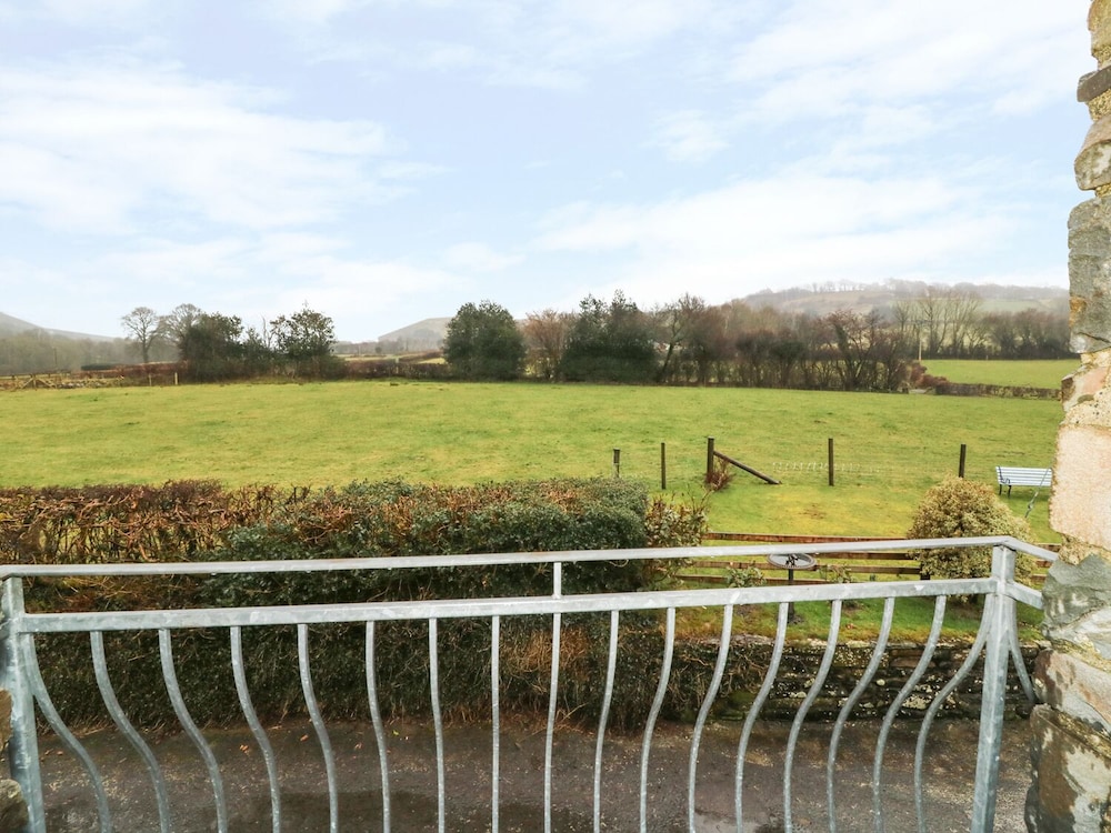 Tangaer Cottage