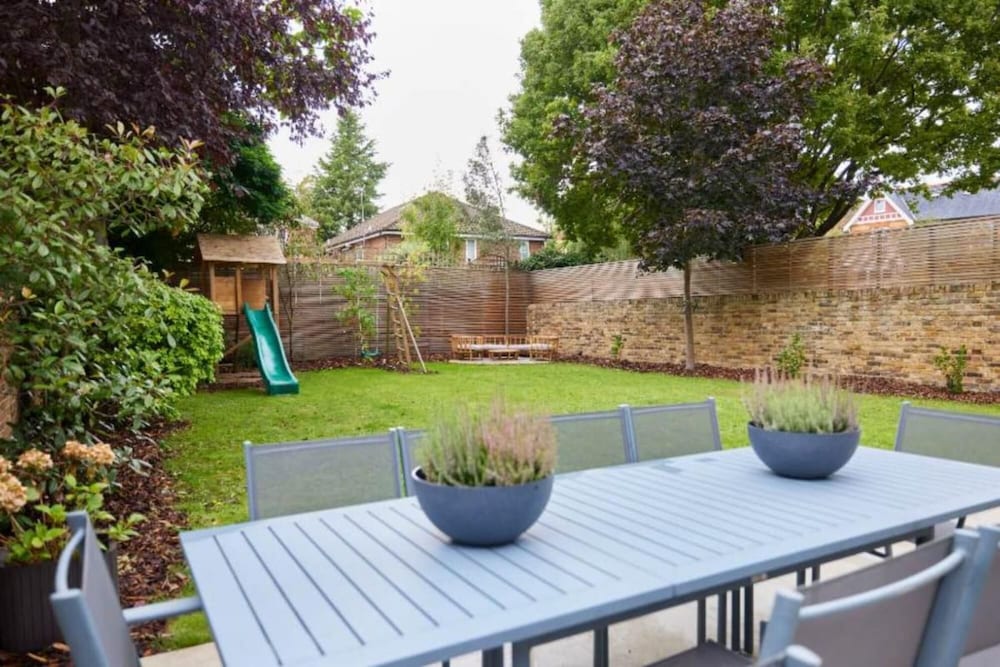 outdoor bbq area
