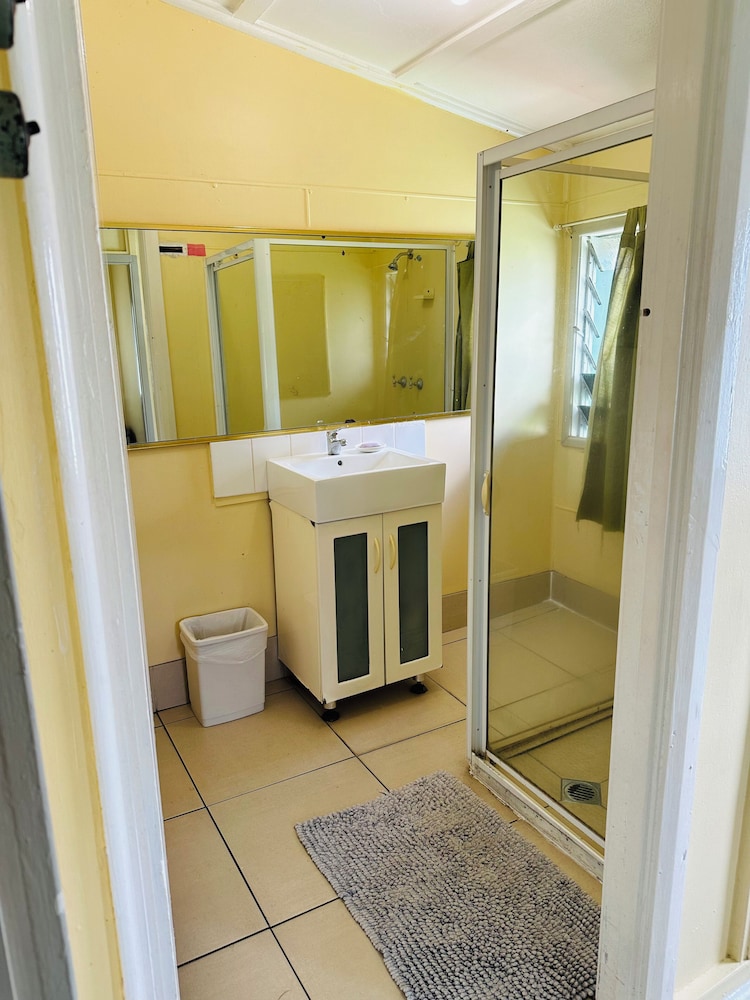 Mossman Exchange & Backpacker Resort