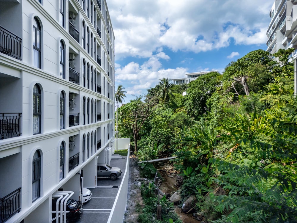 Palmetto Park Residence