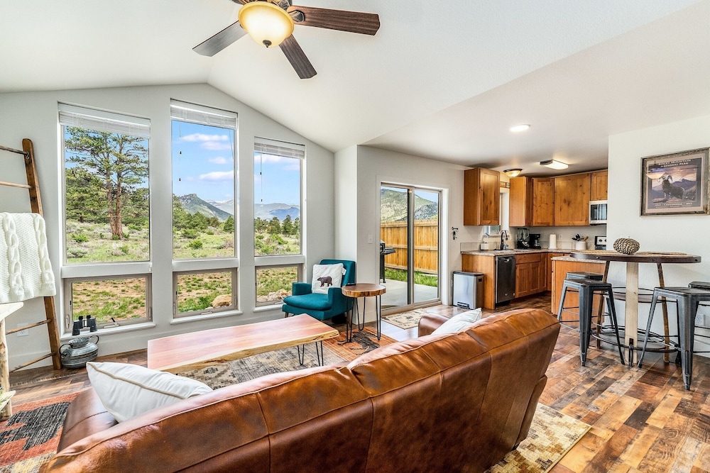 Denver Vacations - Serenity In The Rockies 2 Bedroom Townhouse by RedAwning - Property Image 1