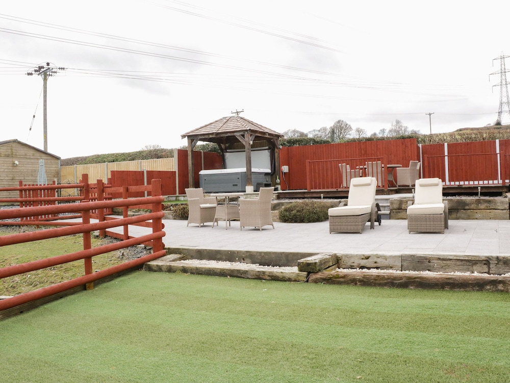 Bryn Derw Holiday Cottage