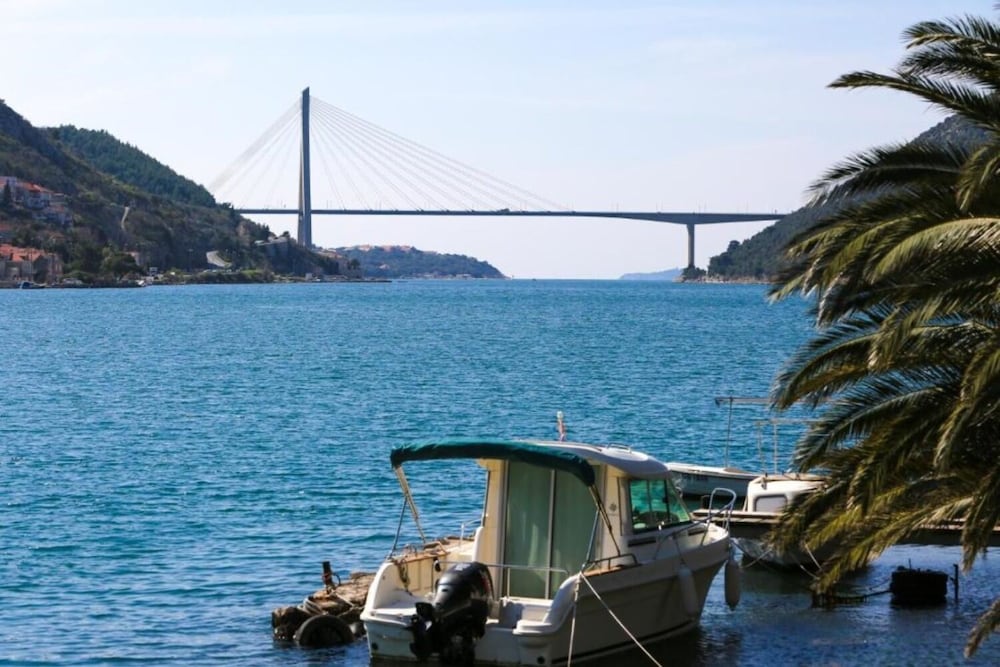 Franco - With sea View and Swimming Pool - H
