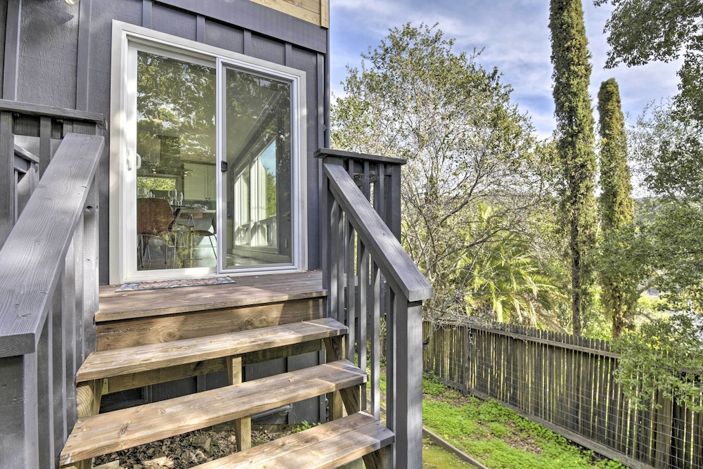 Designer Apartment < 1 Mile to Downtown San Rafael view 3