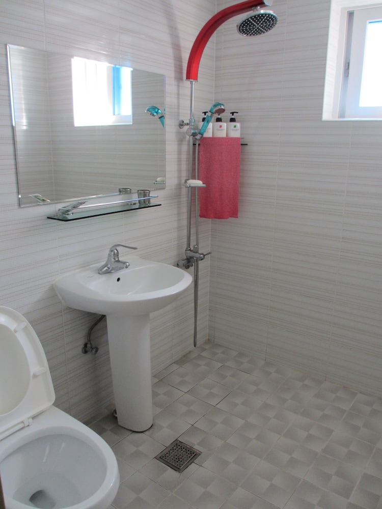 Moiri Guesthouse - Hostel