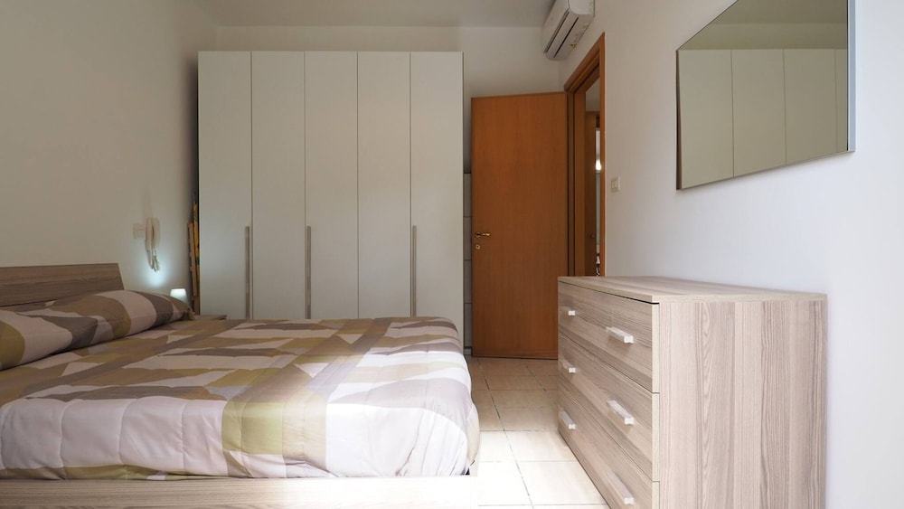 Garden Villa 2 Bedrooms by the sea 7 Sleeps