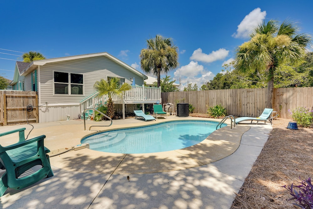 2 Blocks to Beach! Family-friendly Home in PCB