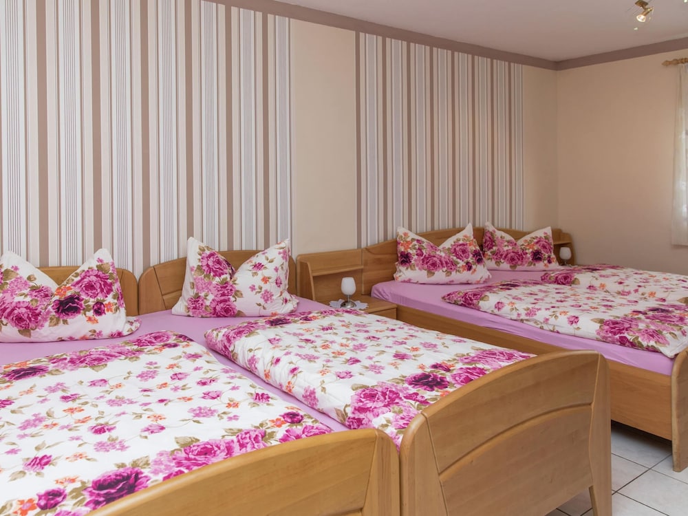 Tranquil Eifel Hideaway view 3
