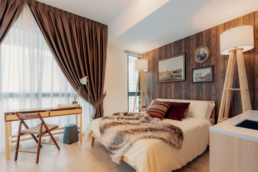 NaiBnB @ The Colony by Infinitum