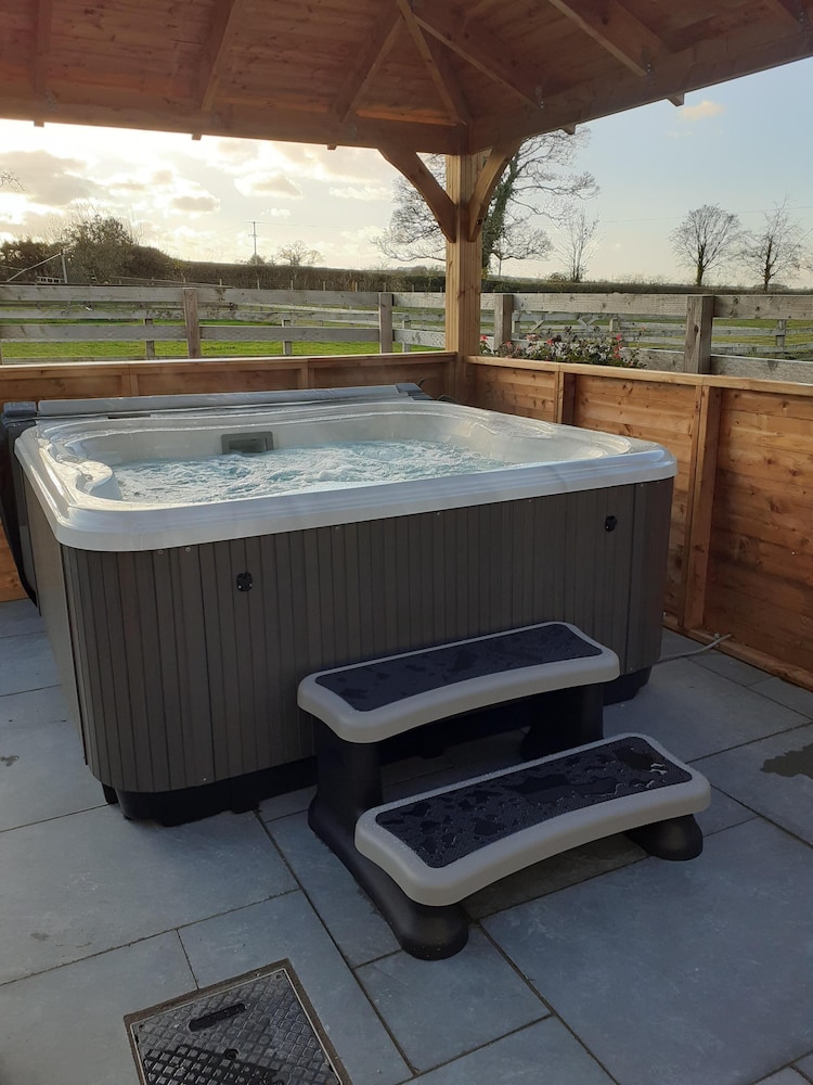 Green View Lodges