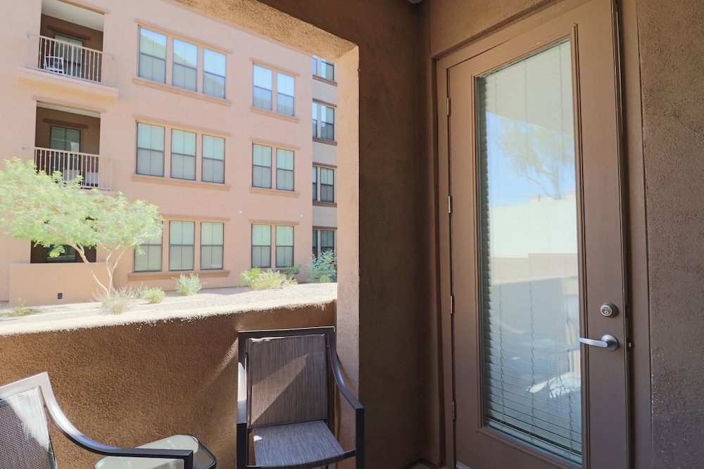 Rooftop Pool with Views-King Beds-Parking 1123 - Property Image 20