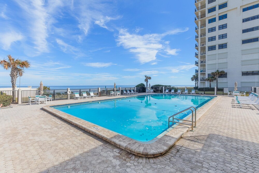 Southwind 904