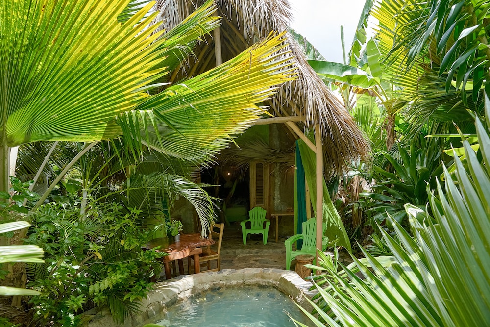 CHALET TROPICAL Hotel & Restaurant-Pizzeria