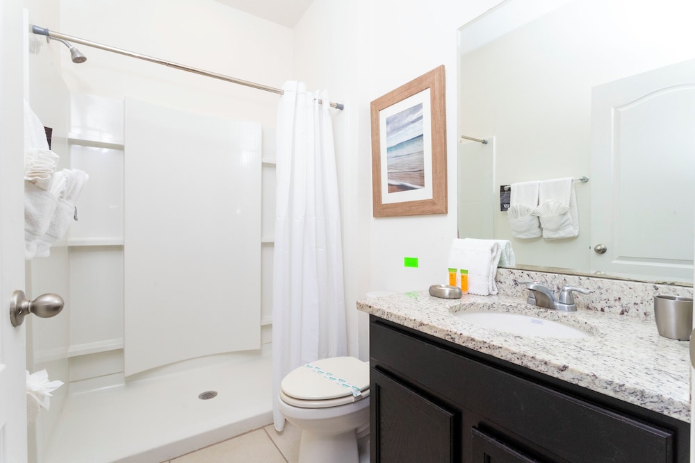 Marvelous 7 Bd w/ Pool Close to Disney @ Solterra 6086
