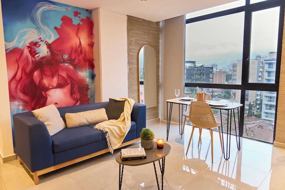 Inviting Stadio Suite Rosa Negra