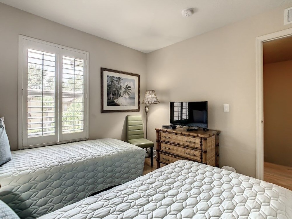Annas Stunning Townhome In Regal Palms Resort Near Disney 3 Bedroom Townhouse