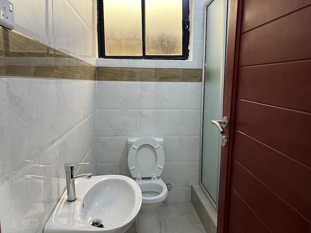 1 Bedroom Fully Furnished Apartment for Rent in Woodlands view 5
