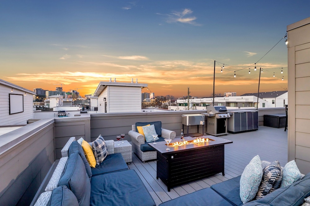 Gulch Melody - Private Rooftop - Heart of Gulch