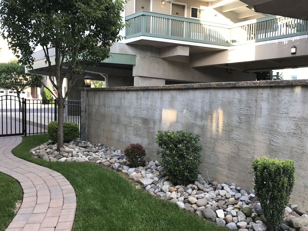 Ala Moana Motel