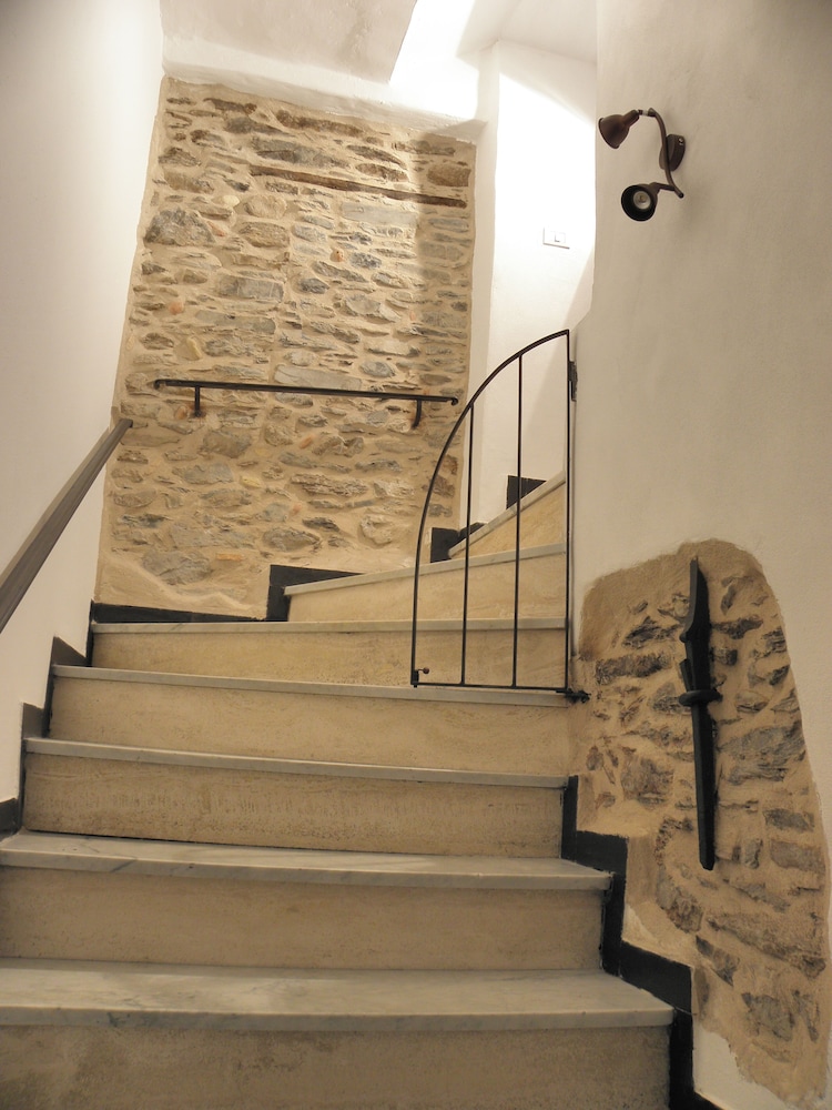 Agriturismo U Caruggiu view 2