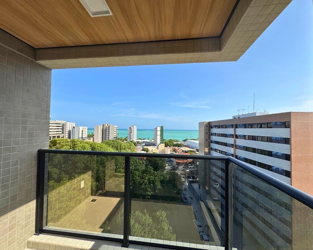 Studio Design 3 Apt 802