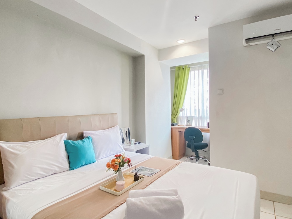 Serene And Nice Studio At Cinere Bellevue Suites Apartment