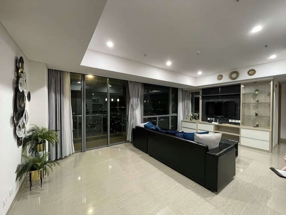 Fairview House - Luxstay near Airport