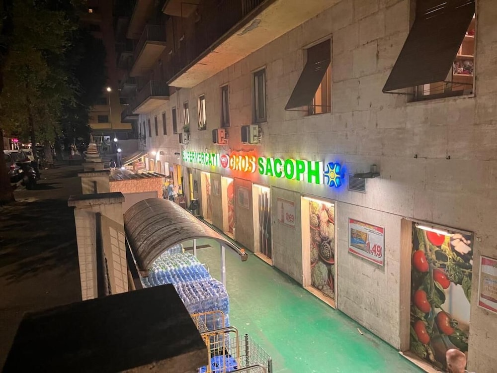 Holiday Home Roma Night and Day