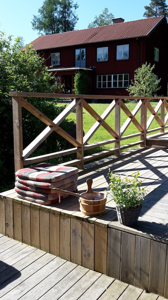 Ulvsbomuren Vildmark & Lantliv