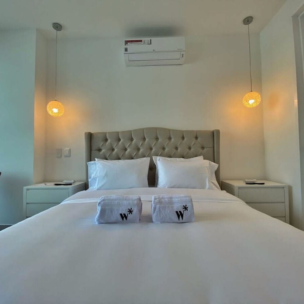 w Incredible 2BR w Unique View n AC